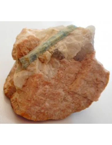 Tourmaline bleu minéral