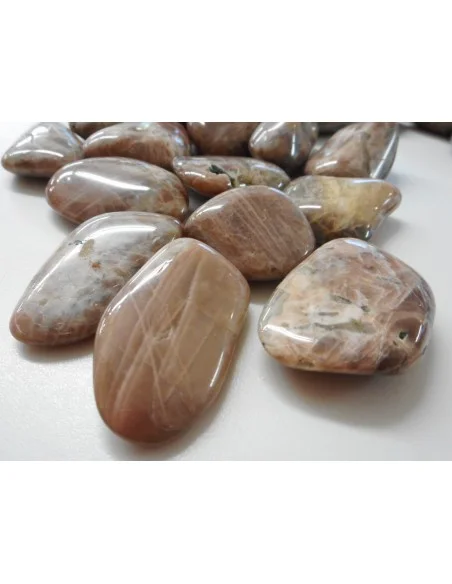 Pierre de lune  sunstone Pierre de lune  sunstone