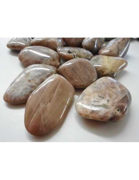 Pierre de lune  sunstone Pierre de lune  sunstone