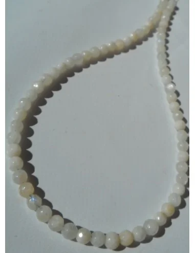 Collier Pierre de Lune facettée 6mm