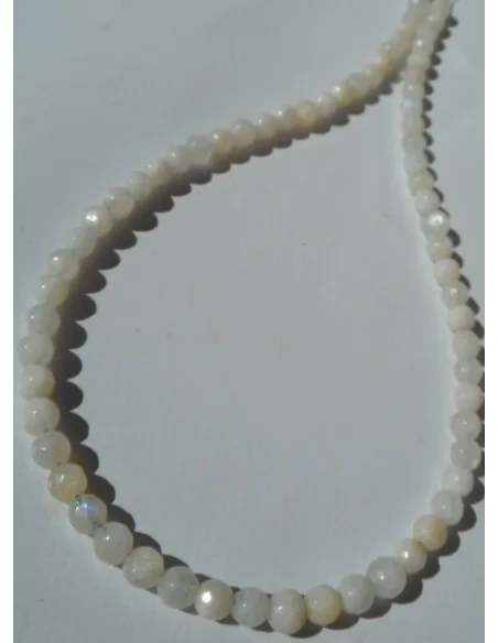 Collier Pierre de Lune facettée 6mm