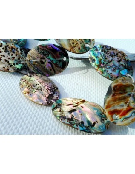 Nacre opalisée ovale 