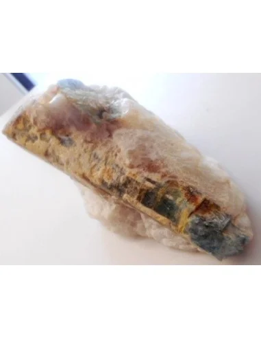 Tourmaline bleue minéral