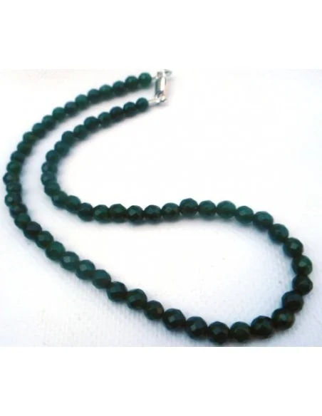 Jade nephrite du Canada 6mm pierres facettées