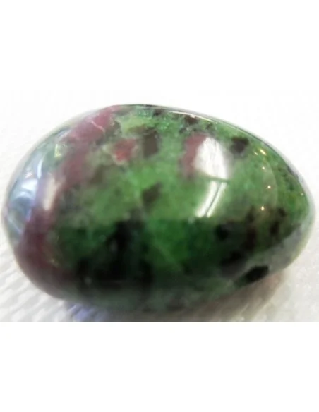 Zoisite aux rubis en pendentif