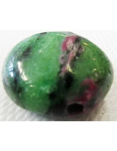 Zoisite aux rubis en pendentif