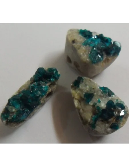 Dioptase cristaliséependentif