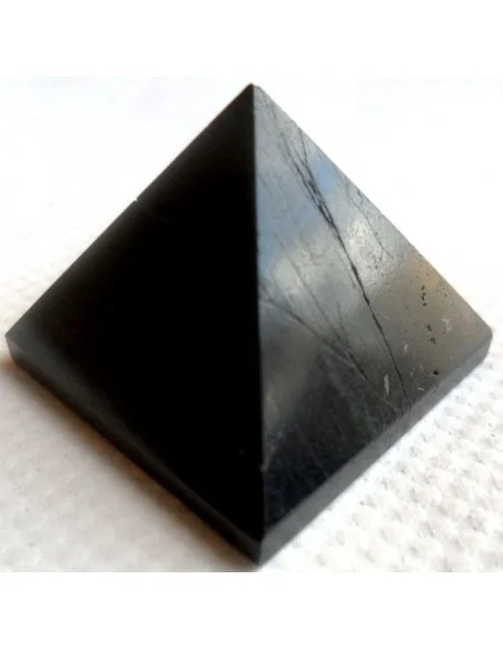 Tourmaline noire pyramide 30mm