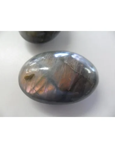 Labradorite  rose galet polis