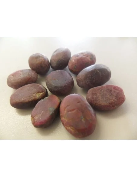 Spinelle rouge cabochon