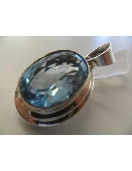 Topaze bleue pendentif argent Topaze bleue pendentif argent