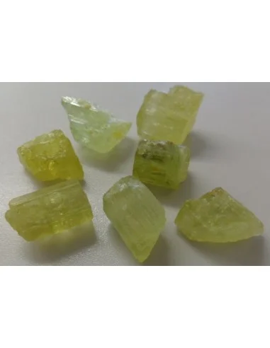 Apatite jaune brute gemme