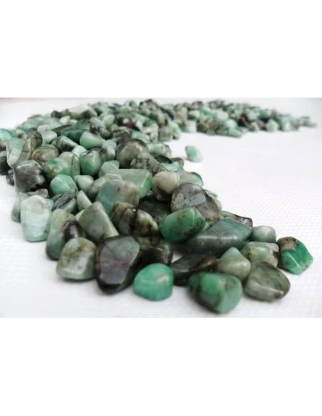 Emeraude, Béryl vert pierre