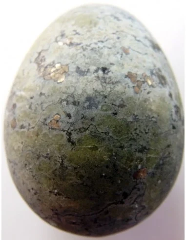 Oeuf serpentine avec pyrite