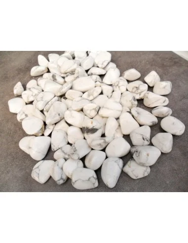 Howlite polis