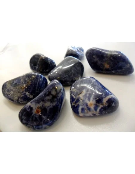 Ussingite sur sodalite polis Ussingite sur sodalite polis