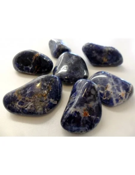 Ussingite sur sodalite polis Ussingite sur sodalite polis