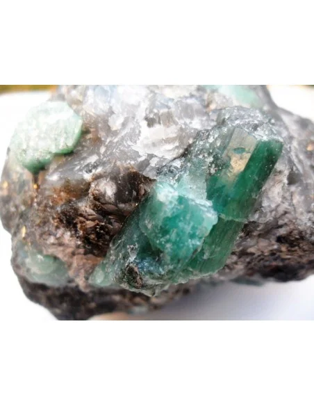 Grand morceau Emeraudes gangue Grand morceau Emeraudes gangue