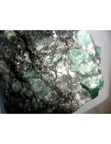 Grand morceau Emeraudes gangue