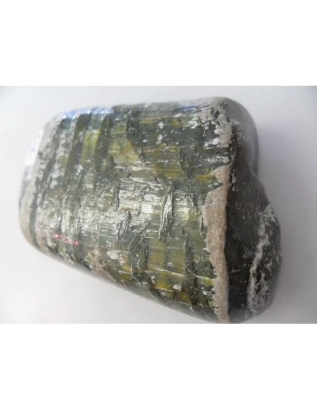 Galet Serpentine oeil d'argent 55mm Galet Serpentine oeil d'argent 55mm