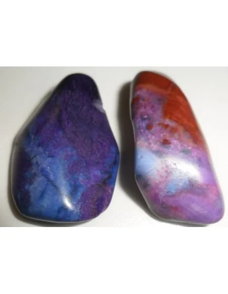 Richiterite avec sugilite Richiterite avec sugilite