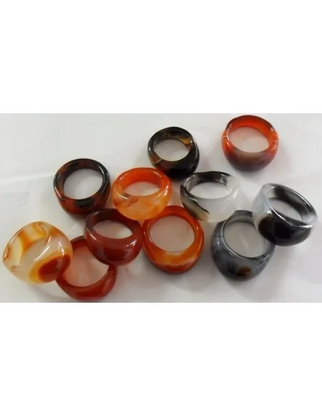 Anneaux en pierres Anneaux en pierres