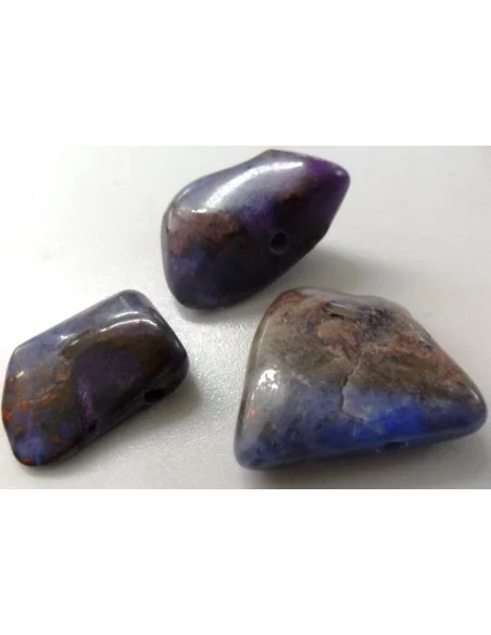 Richiterite en sugilite Richiterite en sugilite