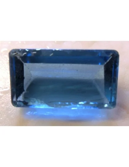 Tourmaline bleue gemme