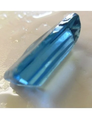 Tourmaline bleue gemme