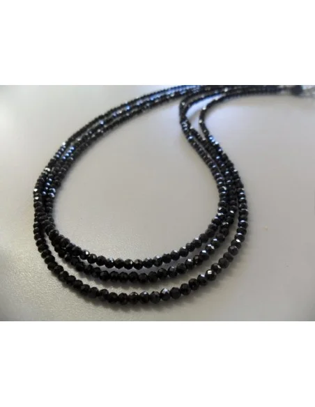 Collier Spinelle noire, trois colliers ensemble