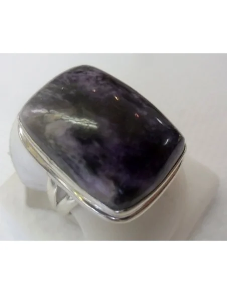 Bague en Charoïte