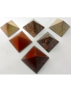 Pyramide en pierre 2