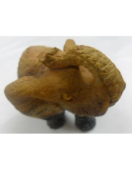 Éléphant en bois fossilisé