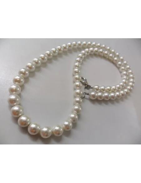Perles blanches 8mm collier Perles blanches 8mm collier