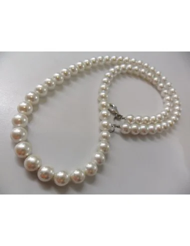 Perles blanches 8mm collier