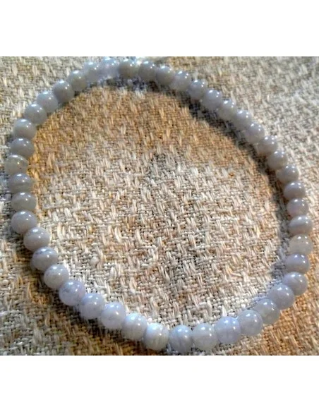 Calcedoine bleu en bracelet 4mm