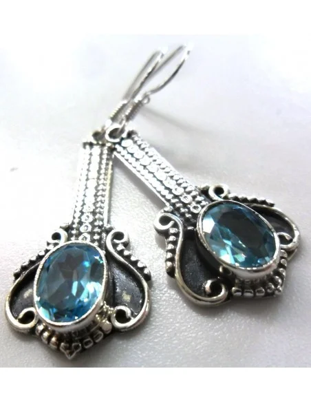 Boucles d'oreilles en topaze bleu