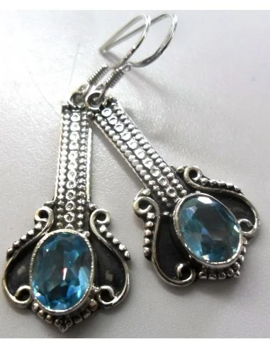 Boucles d'oreilles en topaze bleu