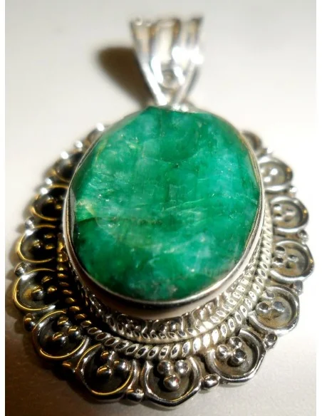 Emeraude pendentif  Emeraude pendentif