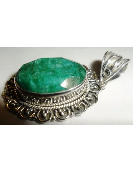 Emeraude pendentif  Emeraude pendentif