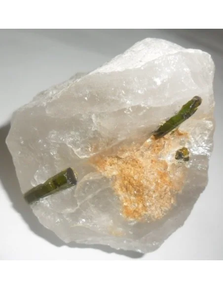 Tourmaline verte sur gangue