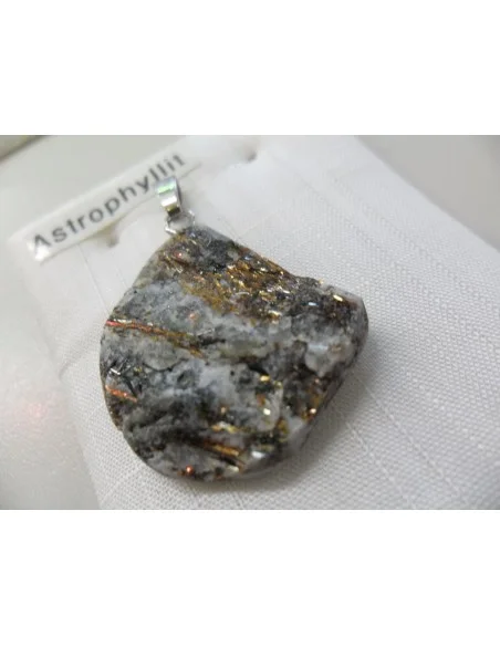 Astrophyllite brute pendentif Astrophyllite brute pendentif