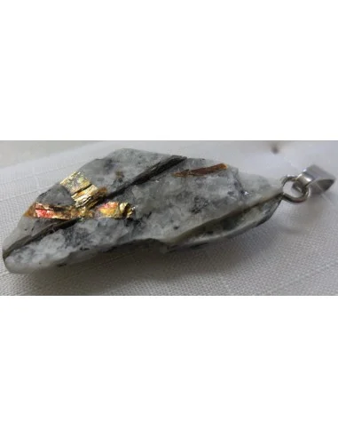 Astrophyllite brute pendentif