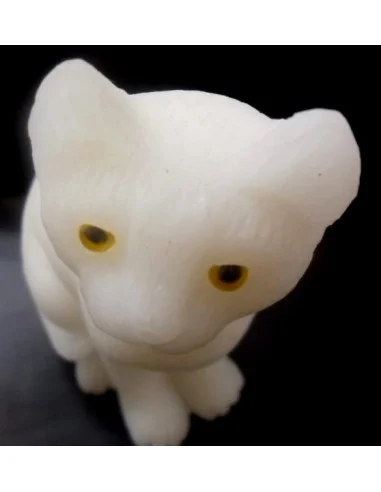 Chat blanc en agate