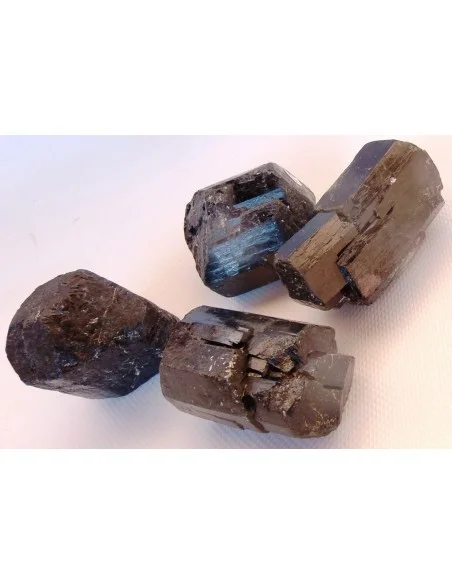 Cristal de Schroll, Tourmaline noire  Cristal de Schroll, Tourmaline noire
