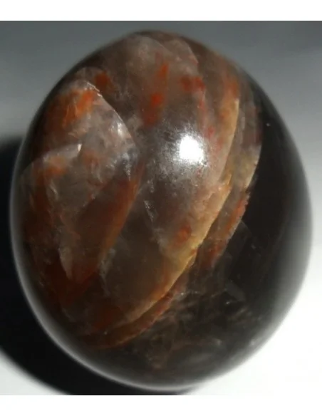 Feldspath noire oeuf 