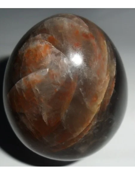 Feldspath noire oeuf 