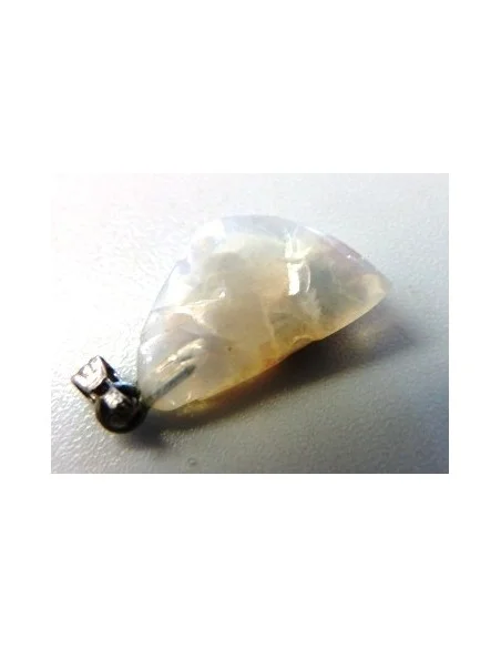 Opale noble pendentif