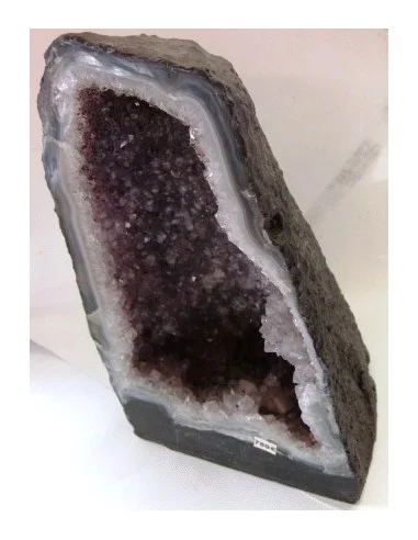 Améthyste, quartz rutiles  Géode chapelle