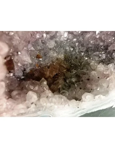 Améthyste, quartz rutiles  Géode chapelle